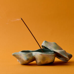 次次蓋盒 Dappled Lidded Box